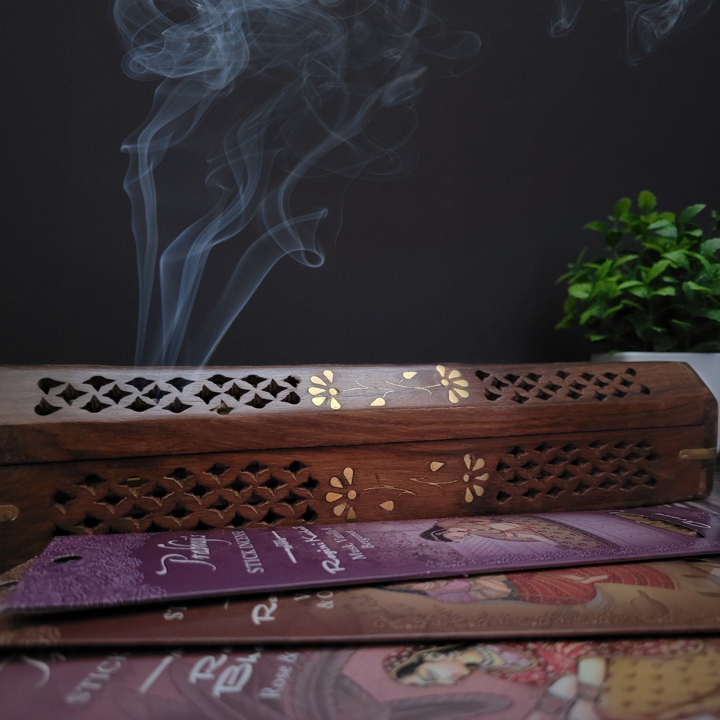 Incense Burner - Wooden Box with Storage - 5 Panel Jali & Flowers - Tree Spirit Wellness