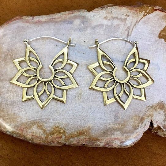 Aster Flower Hoops - Silver Posts - Tree Spirit Wellness