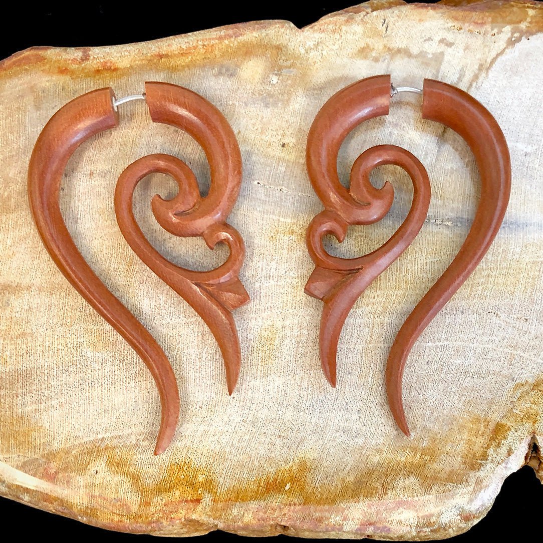 Caroline Curls - Wood - Tree Spirit Wellness