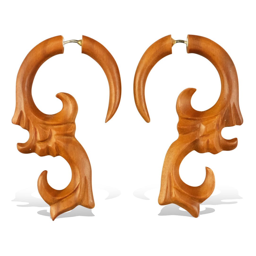 Embracing Curls - Wood - Tree Spirit Wellness