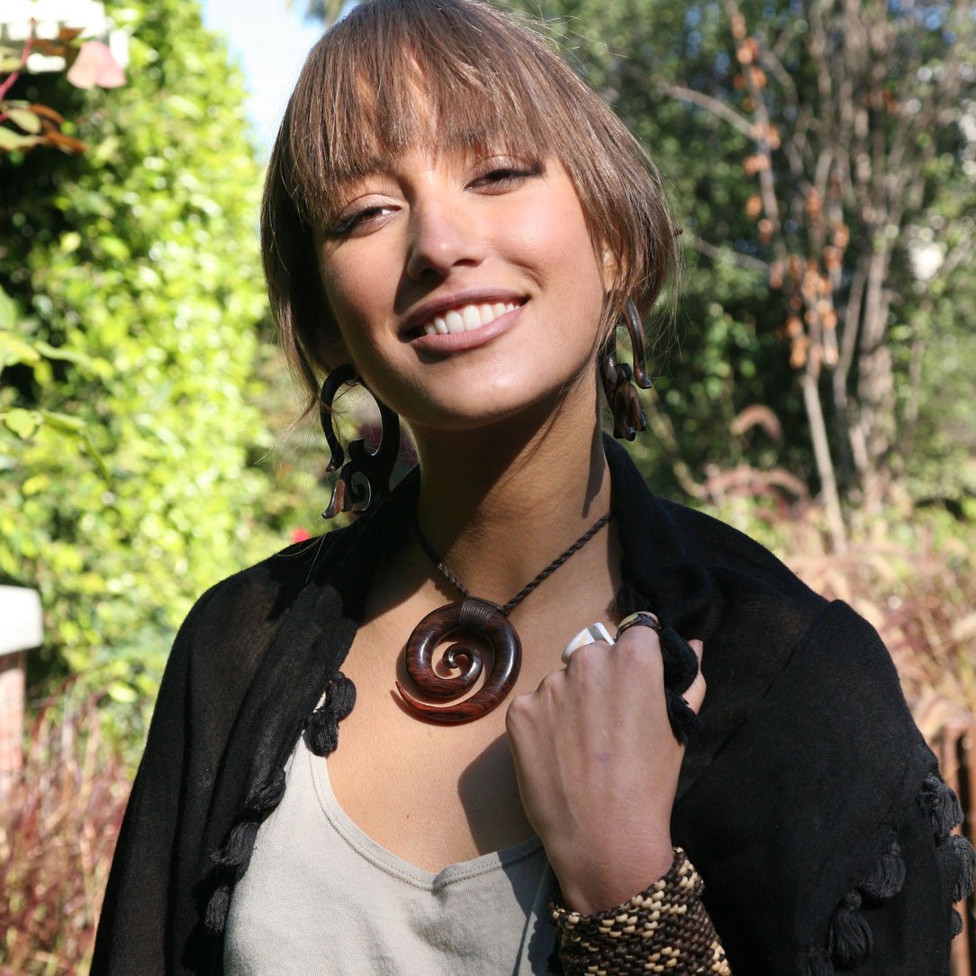 Koa Pend - Brown Sono Wood - Tree Spirit Wellness