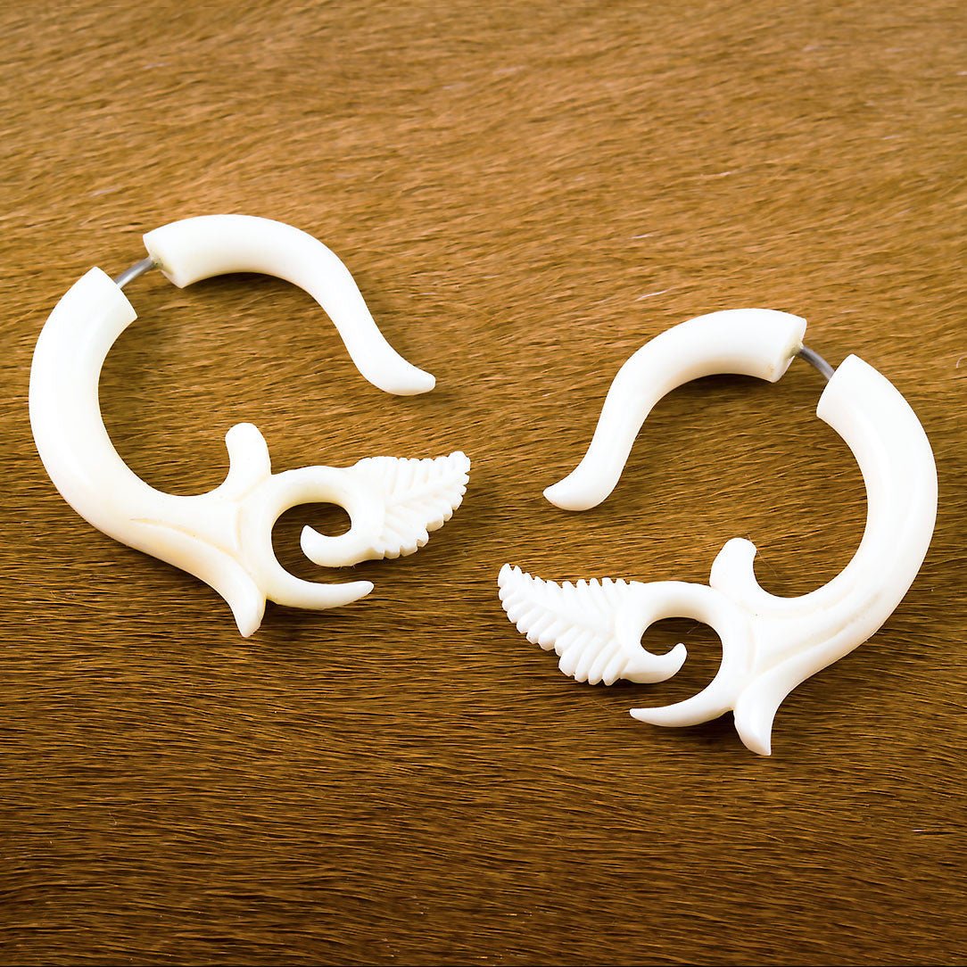 Leaf Tip Curls - Bone - Tree Spirit Wellness