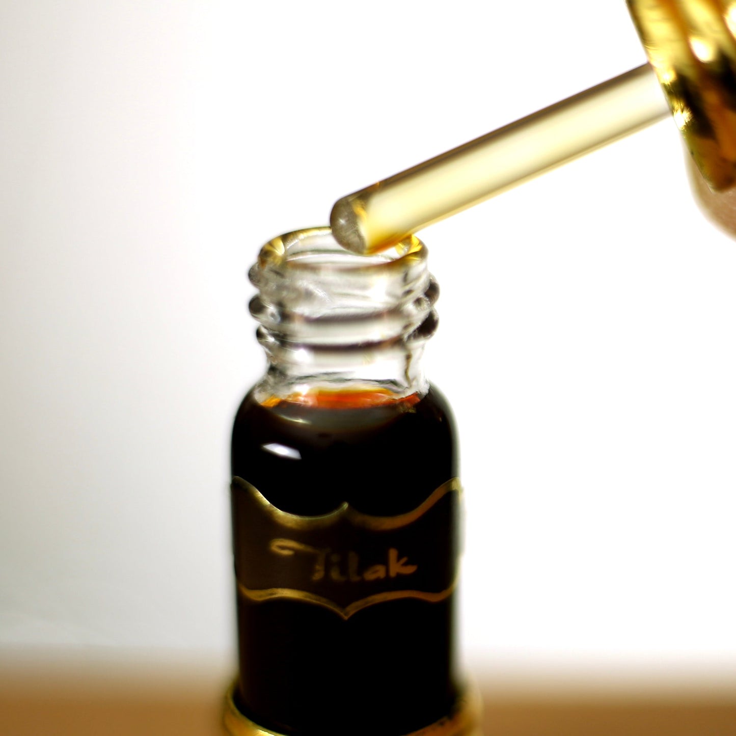 Prabhuji Attar Oil Tilak for Love - 6ml - Unisex