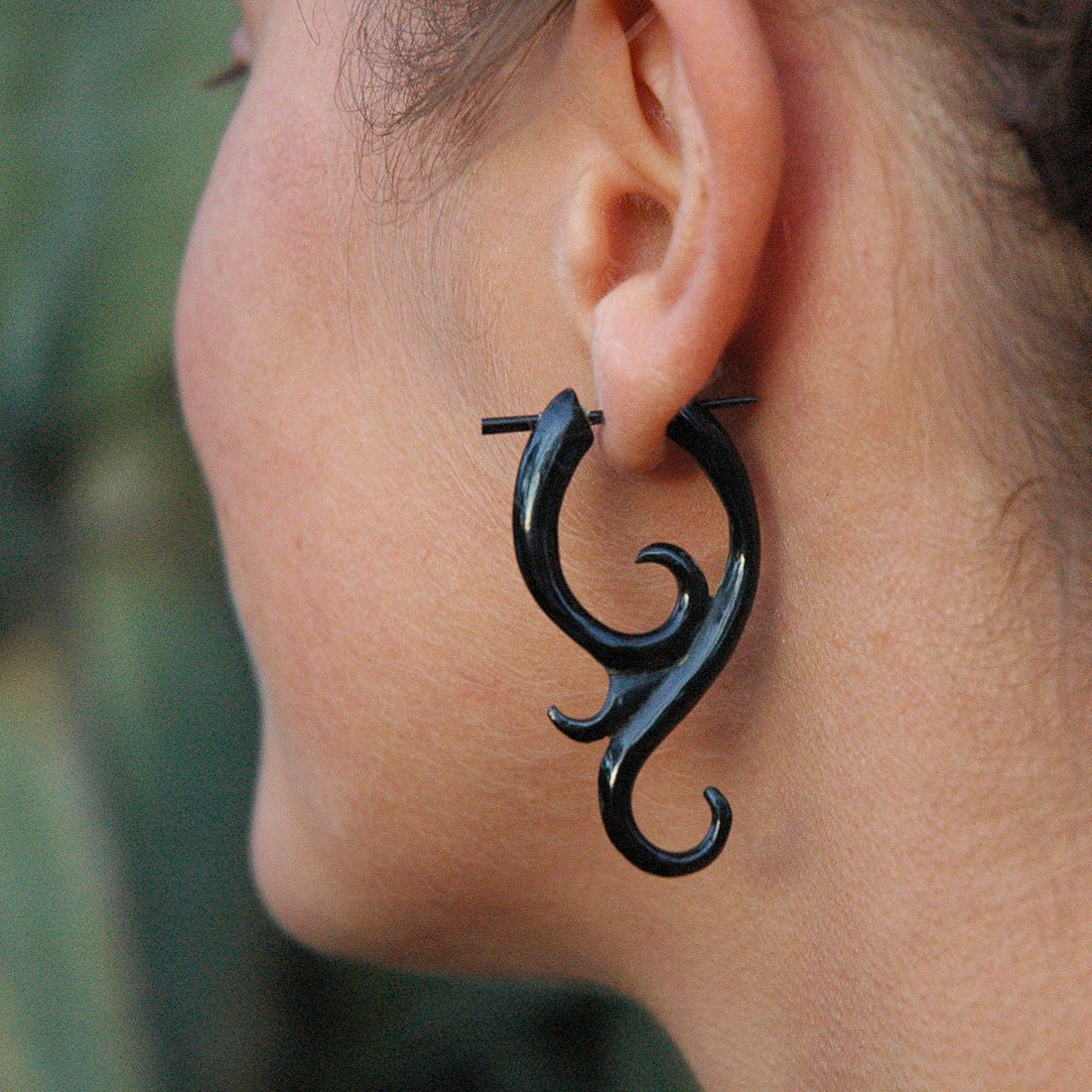 Missy Curls - Horn - Tree Spirit Wellness