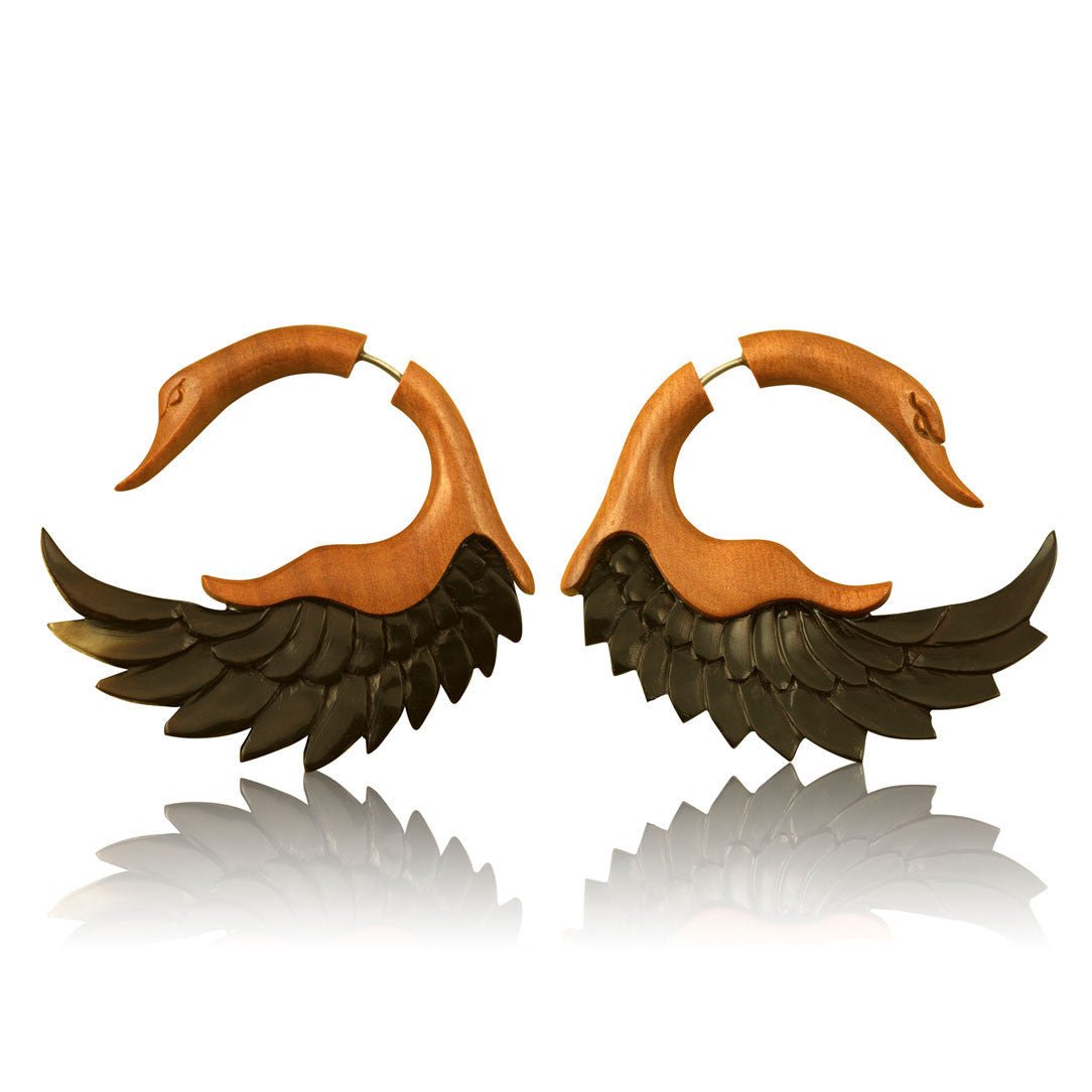 Sankofa Swans - Horn with Wood - Tree Spirit Wellness